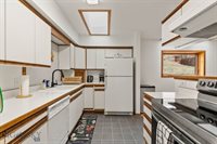 4 Solar Mountain Road, Gardiner, MT 59030