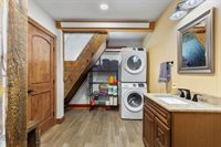 4 Solar Mountain Road, Gardiner, MT 59030