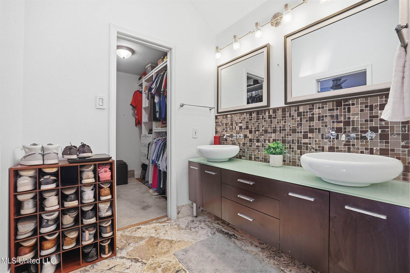 6800 Riviera Drive, Biloxi, MS 39532