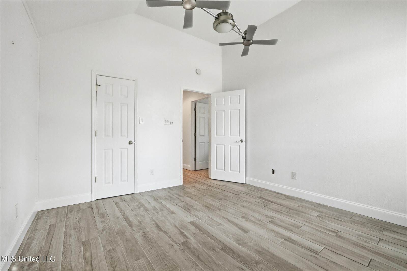 6800 Riviera Drive, Biloxi, MS 39532