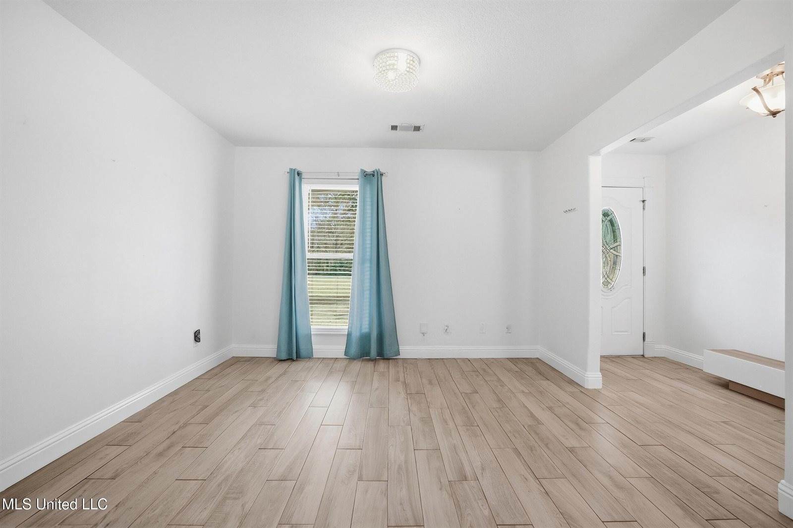 6800 Riviera Drive, Biloxi, MS 39532