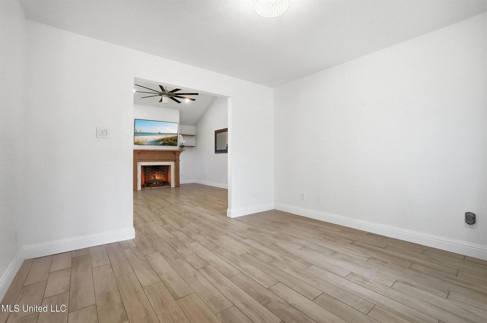 6800 Riviera Drive, Biloxi, MS 39532