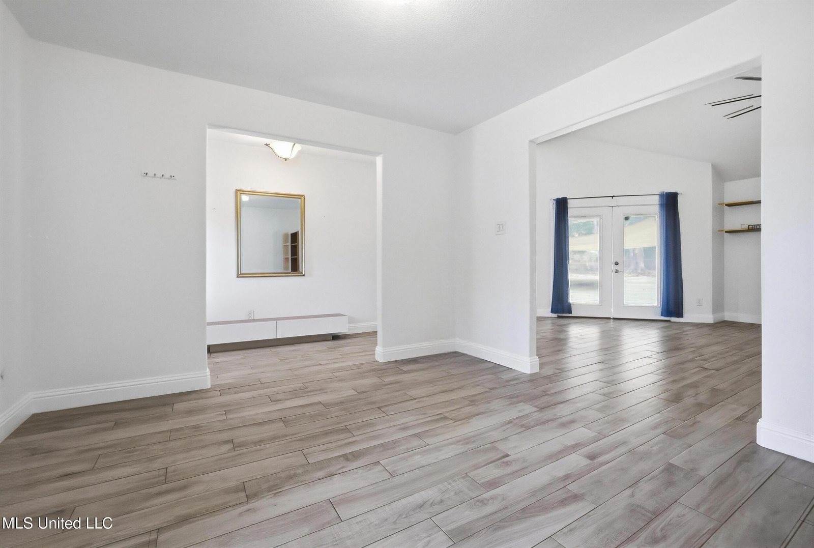 6800 Riviera Drive, Biloxi, MS 39532