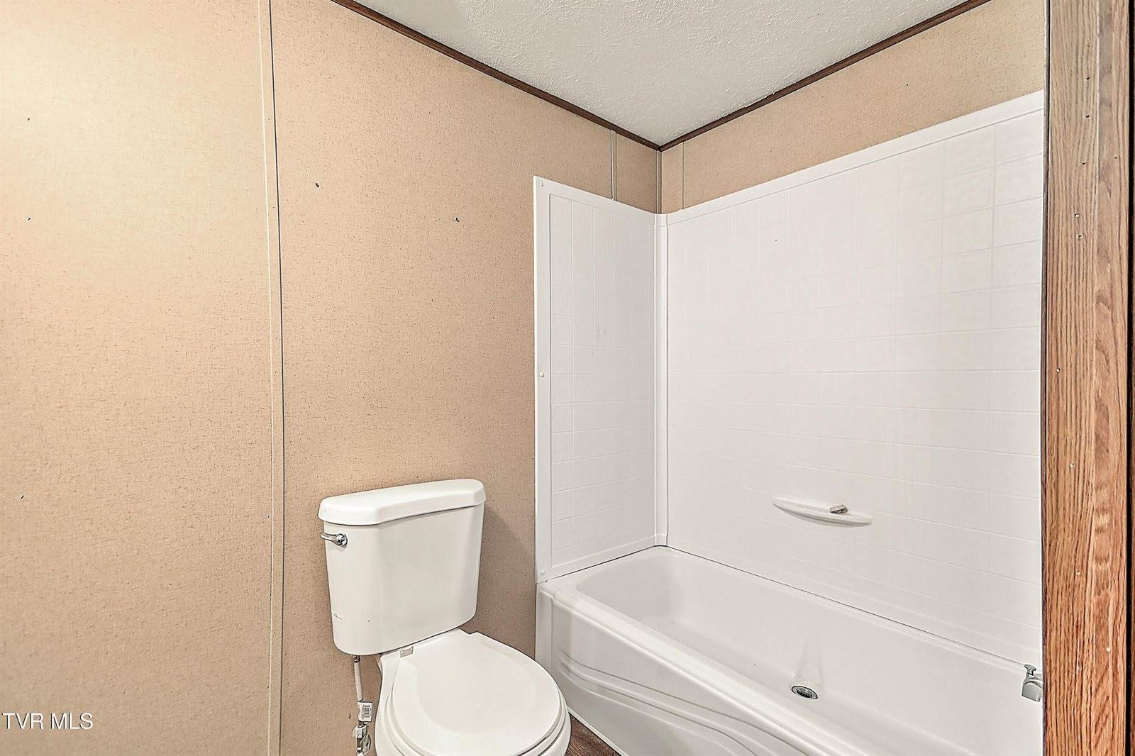 374 Bill Bennett Road, Johnson City, TN 37604