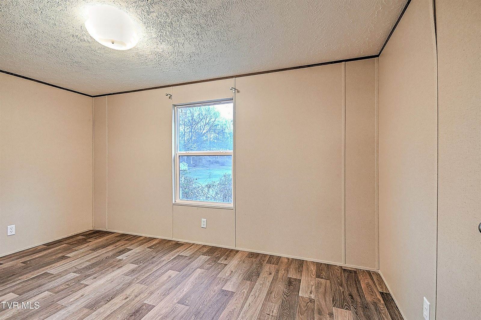 374 Bill Bennett Road, Johnson City, TN 37604