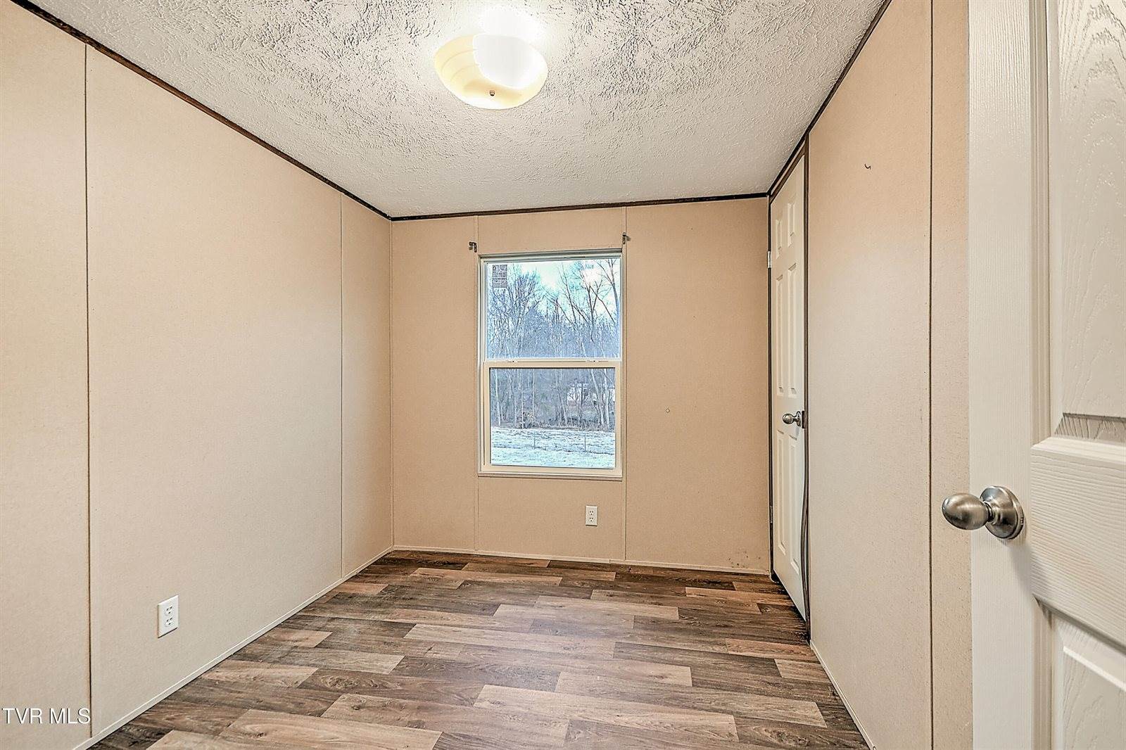 374 Bill Bennett Road, Johnson City, TN 37604