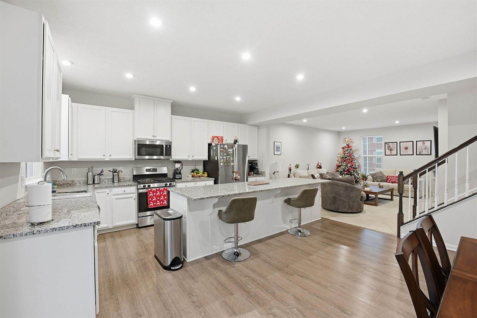 6828 Frey Lane, Reynoldsburg, OH 43068