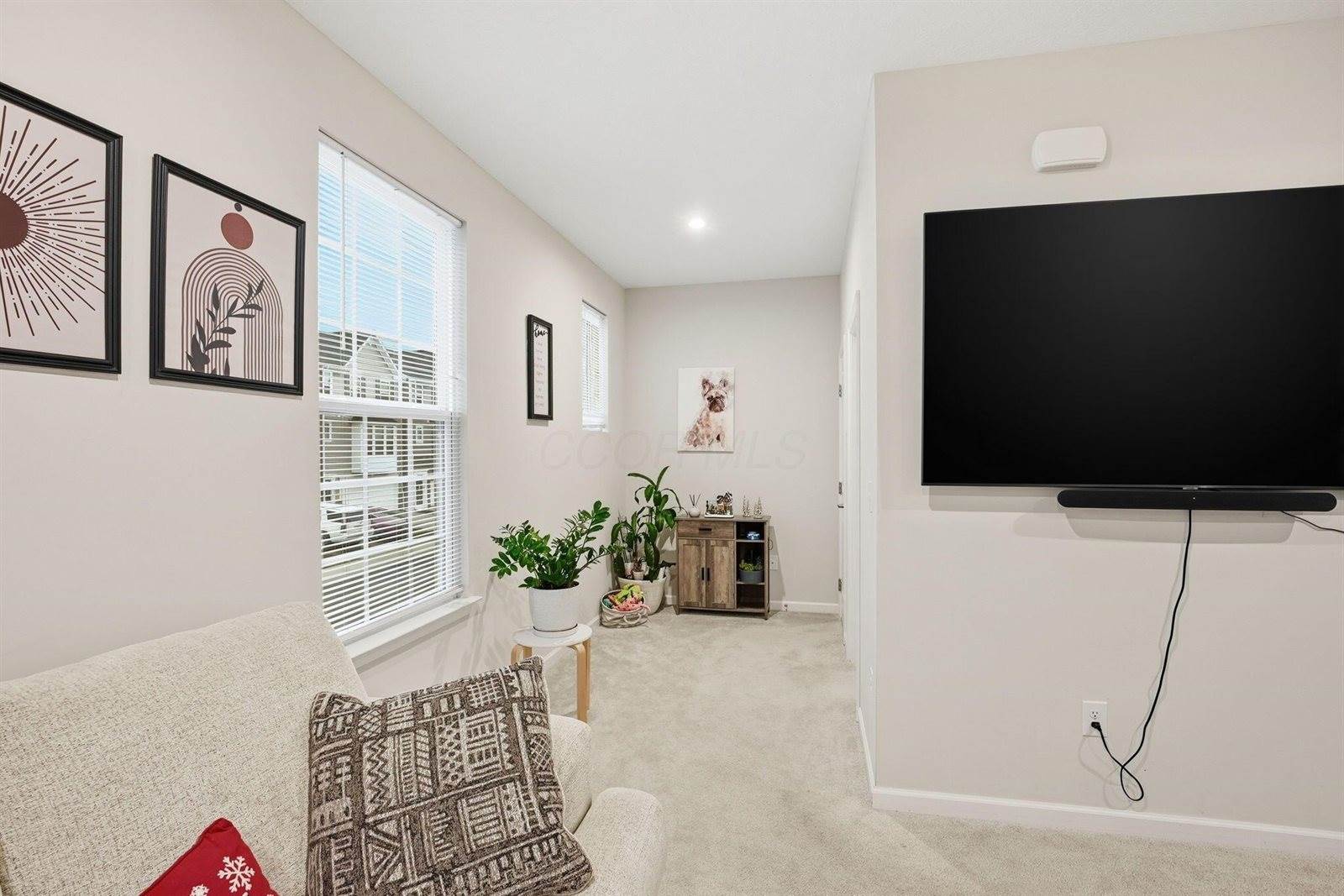 6828 Frey Lane, Reynoldsburg, OH 43068