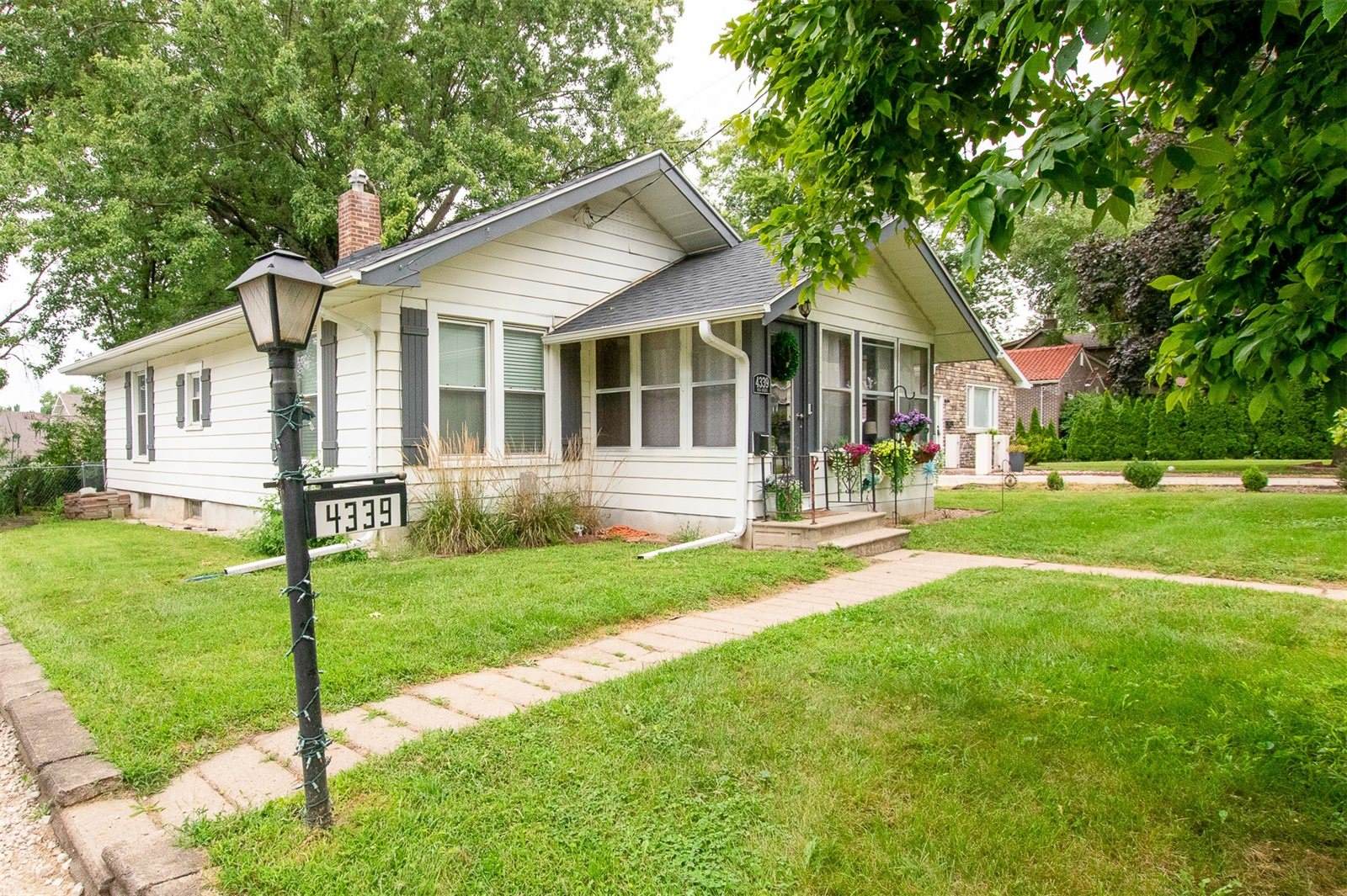 4339 Ovid Avenue, Des Moines, IA 50310