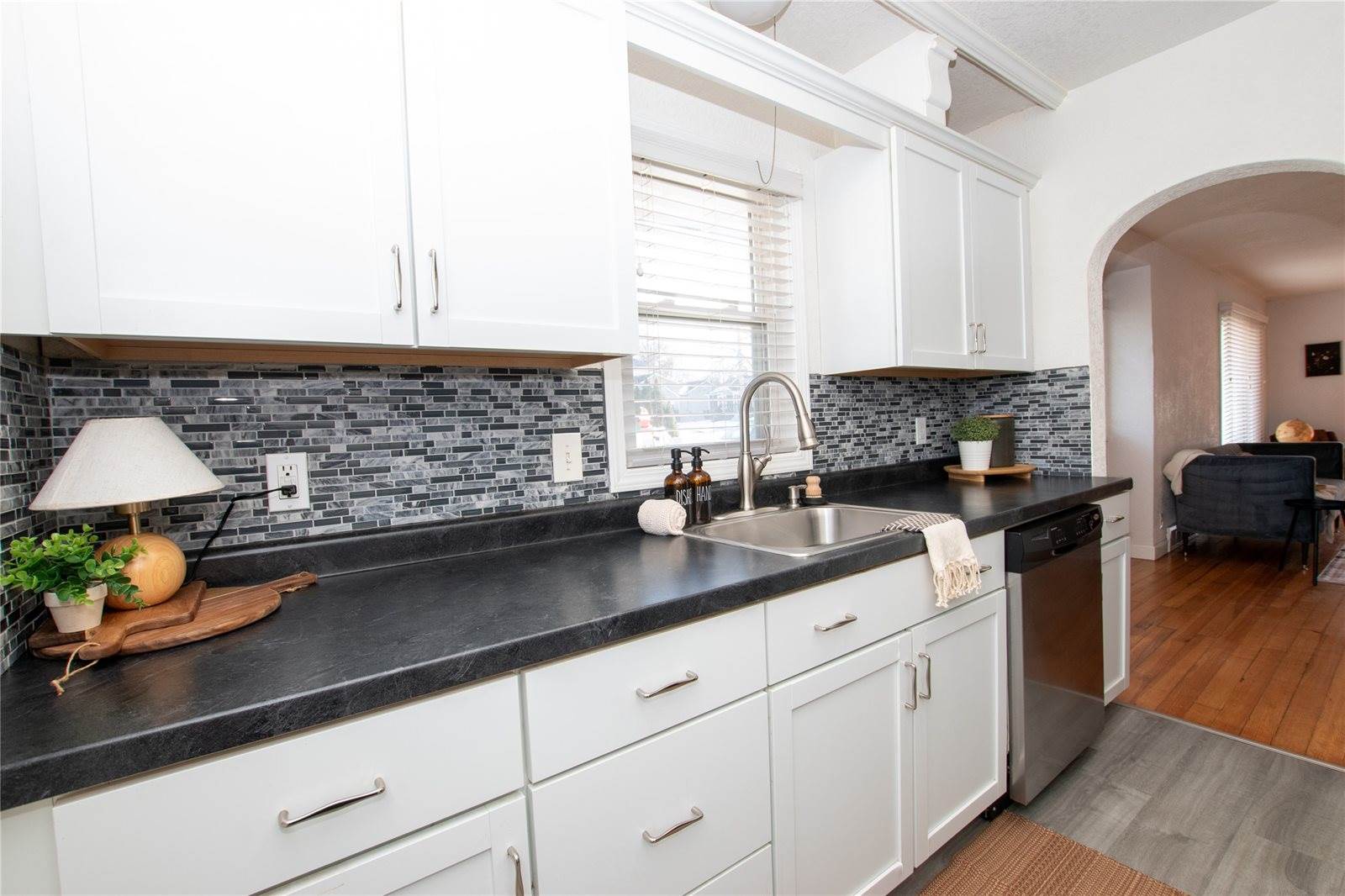 4339 Ovid Avenue, Des Moines, IA 50310