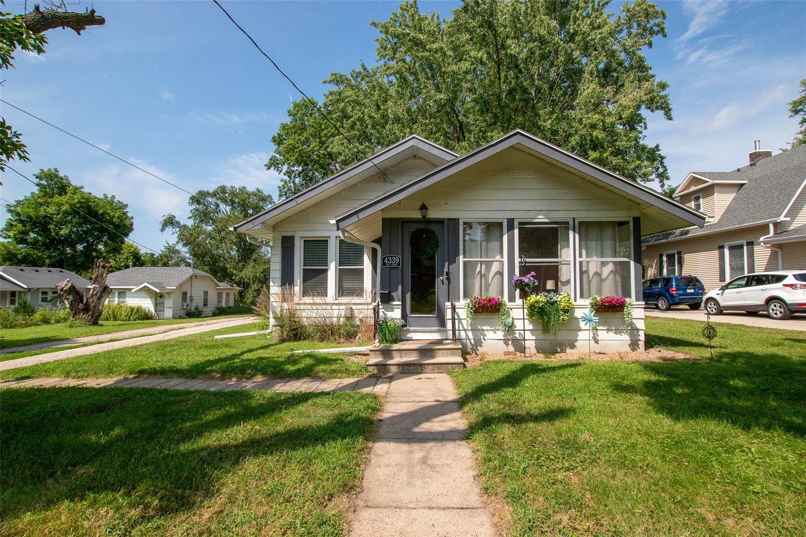 4339 Ovid Avenue, Des Moines, IA 50310