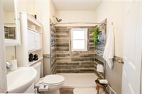 4339 Ovid Avenue, Des Moines, IA 50310