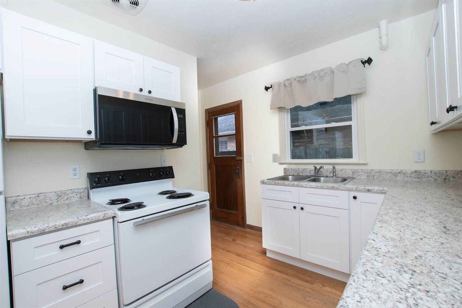 4931 Woodland Avenue, Des Moines, IA 50312