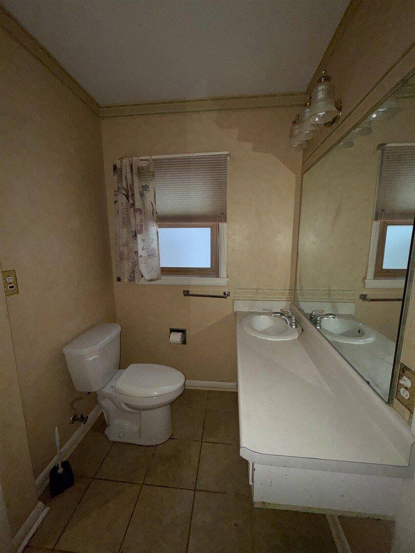 2435 East 41st Street, Davenport, IA 52806