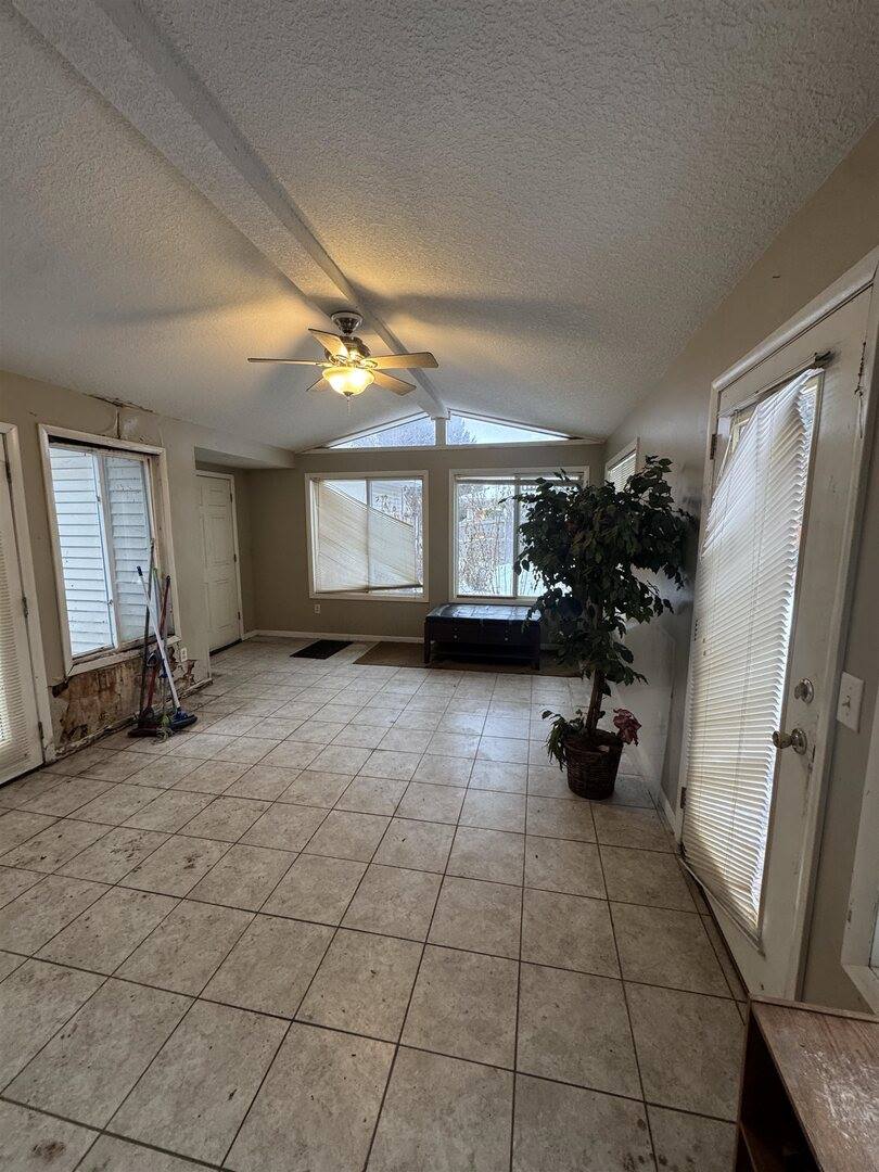 2435 East 41st Street, Davenport, IA 52806