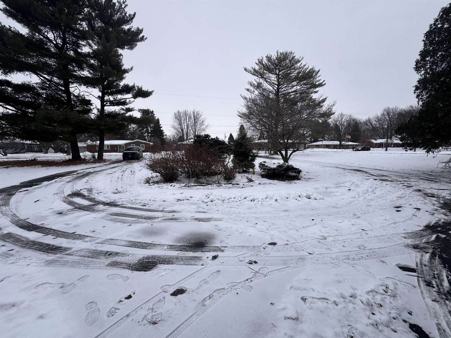 2435 East 41st Street, Davenport, IA 52806