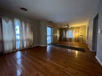 2435 East 41st Street, Davenport, IA 52806