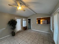 2435 East 41st Street, Davenport, IA 52806