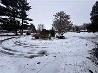 2435 East 41st Street, Davenport, IA 52806