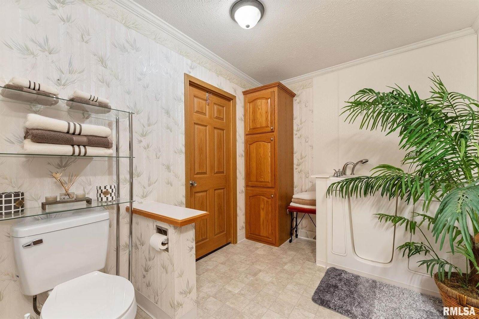 225 Carroll Street, Colona, IL 61241