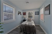 306 Maplewood Avenue, Struthers, OH 44471