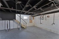 306 Maplewood Avenue, Struthers, OH 44471