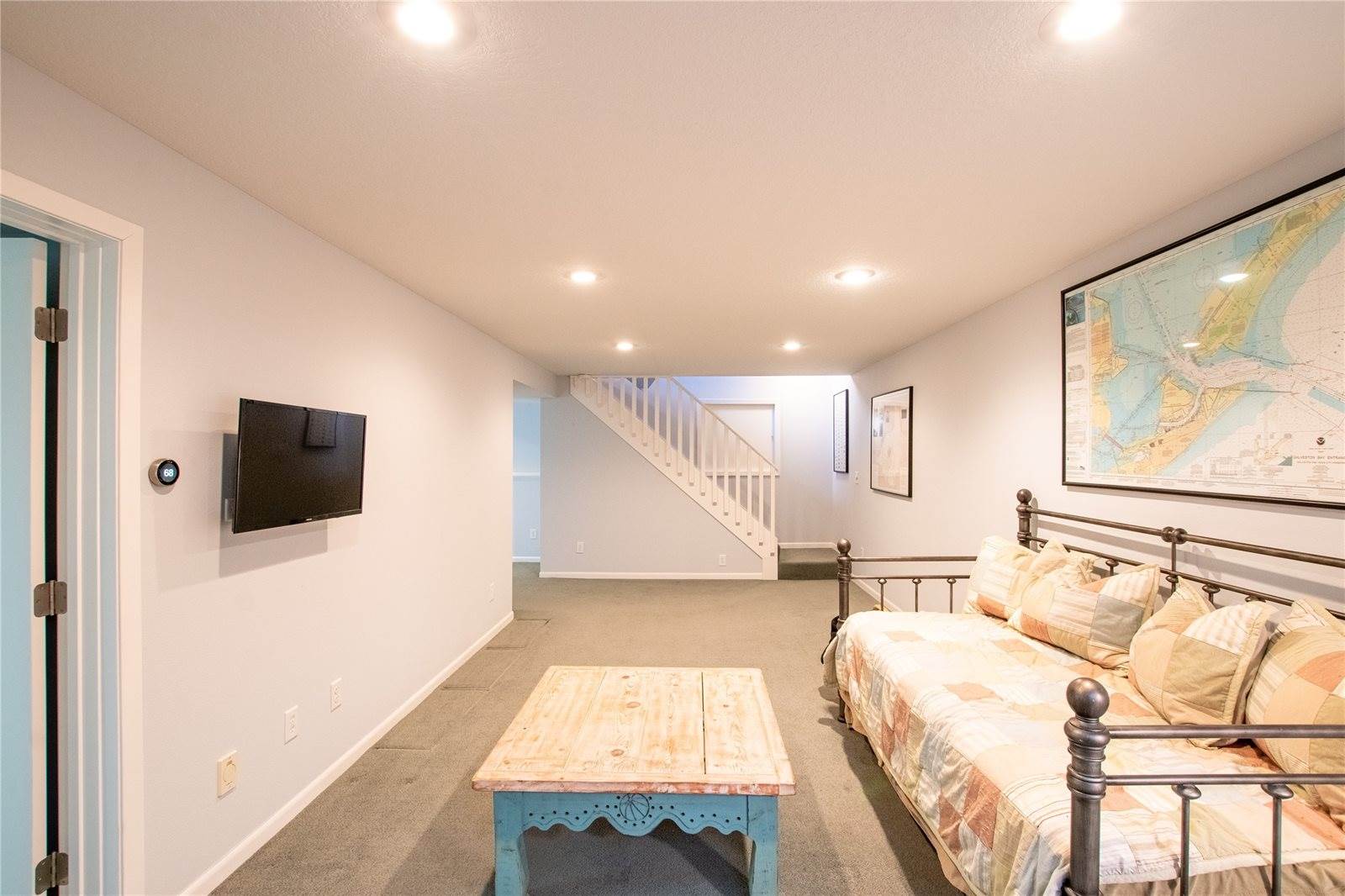 1776 NW 109th Court, Clive, IA 50325