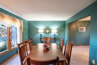 1776 NW 109th Court, Clive, IA 50325