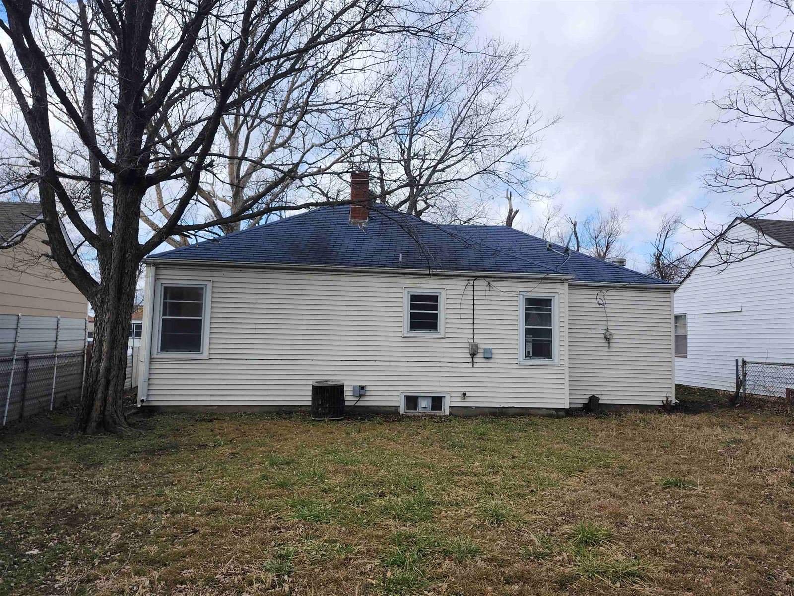 2342 South Mosley Ave, Wichita, KS 67211