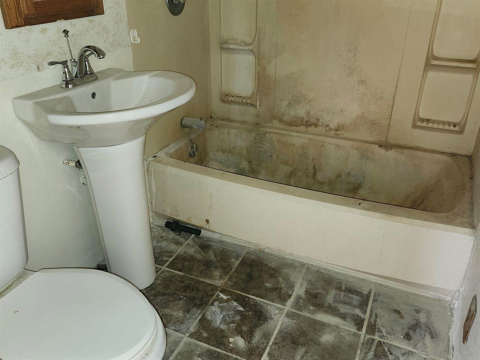 2342 South Mosley Ave, Wichita, KS 67211