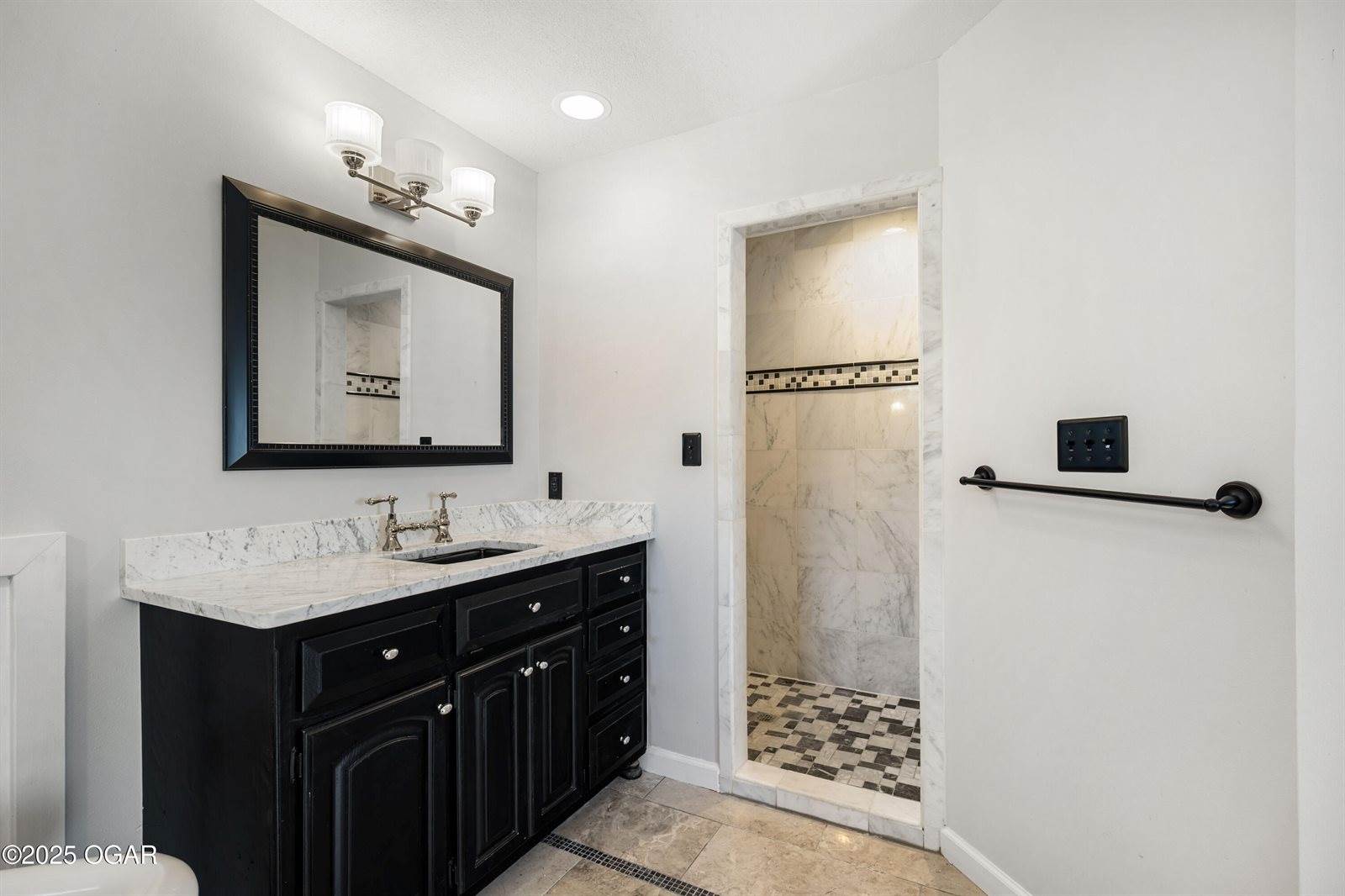 712 West 42nd Street, Joplin, MO 64804