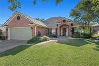 4906 Winchester Drive, Bryan, TX 77802