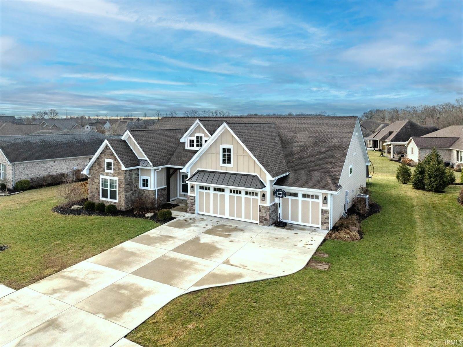 5513 W Sawgrass Way, Muncie, IN 47304