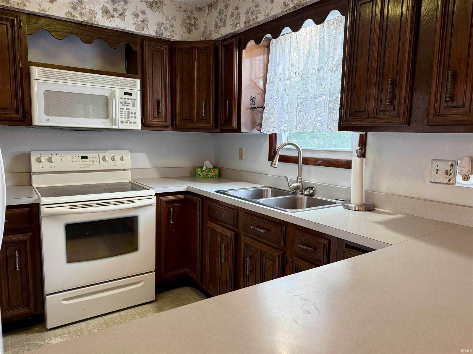 3005 W Sunblest Drive, Muncie, IN 47302