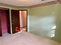 3005 W Sunblest Drive, Muncie, IN 47302