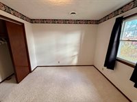 3005 W Sunblest Drive, Muncie, IN 47302