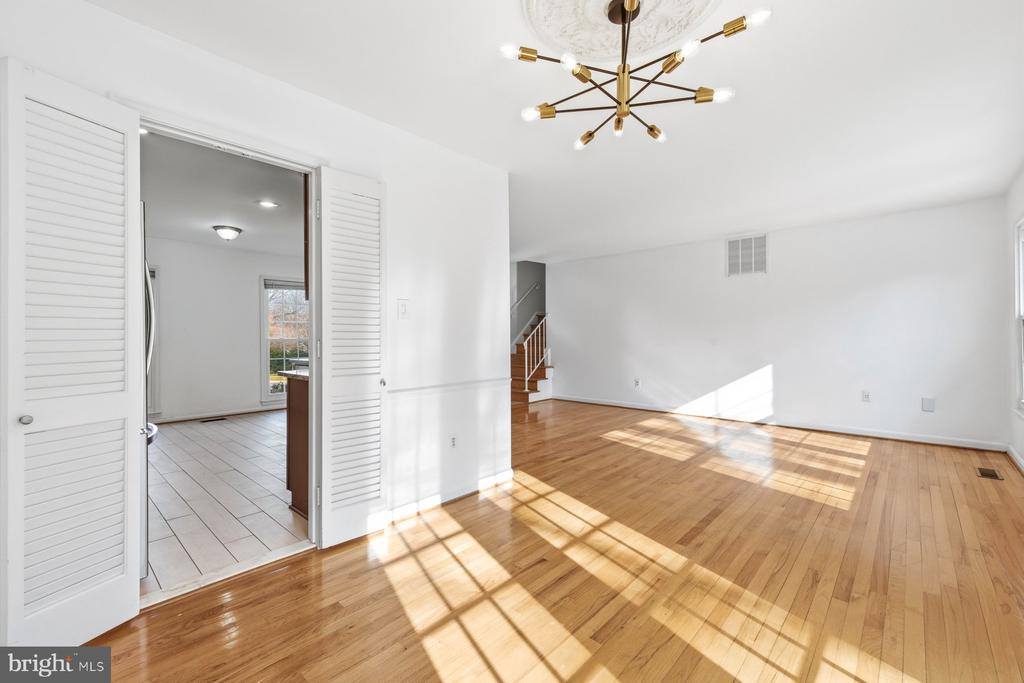 11733 Becket Street, Potomac, MD 20854