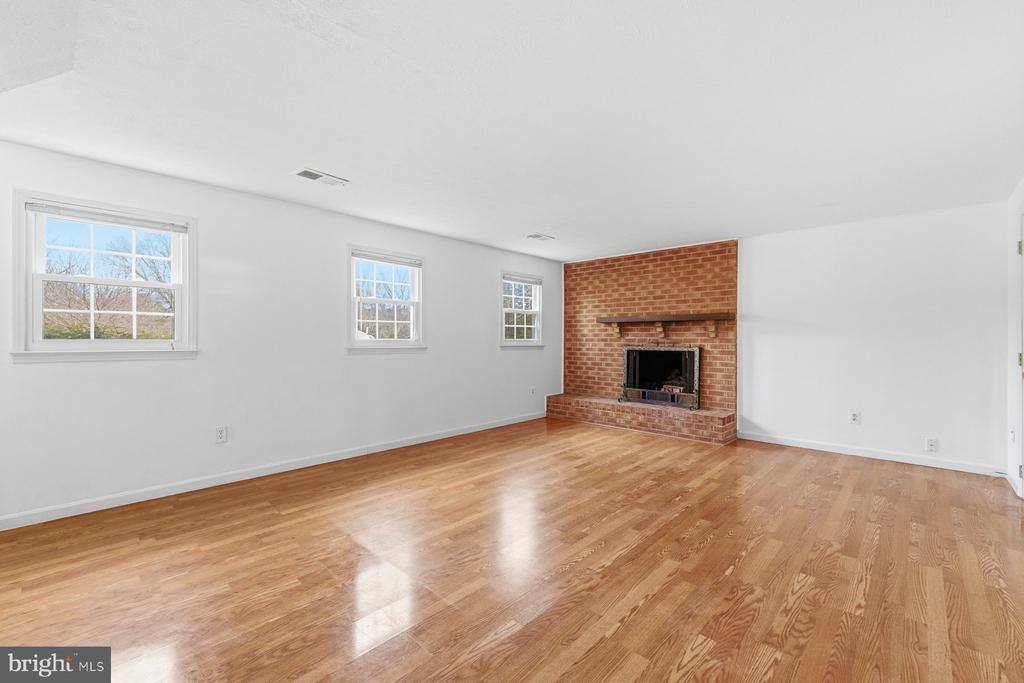 11733 Becket Street, Potomac, MD 20854