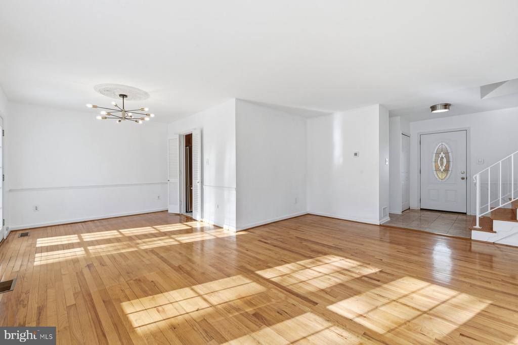 11733 Becket Street, Potomac, MD 20854