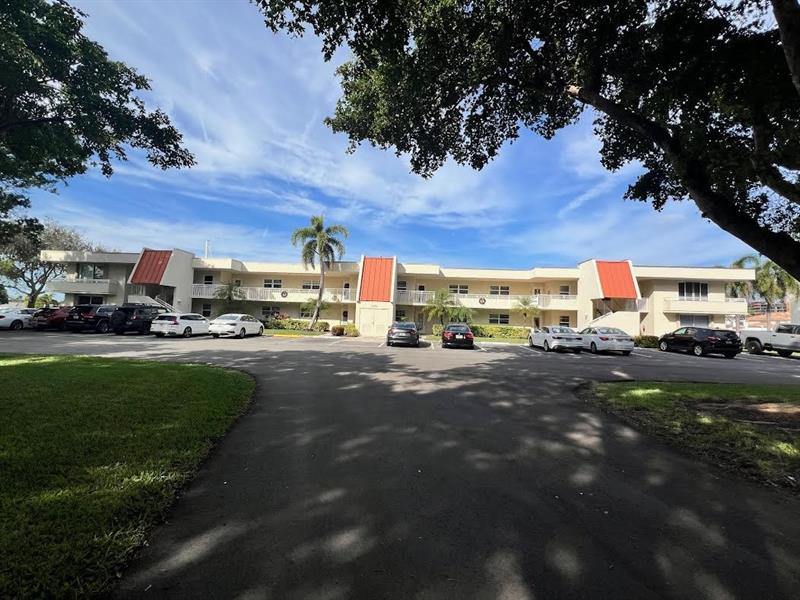 3175 NE 48th Ct 205, #205, Lighthouse Point, FL 33064