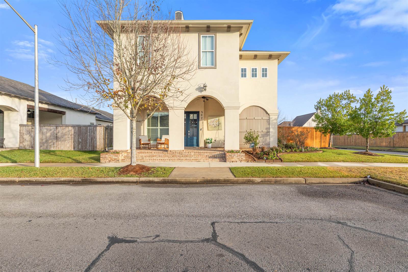 207 Flores Court, Lafayette, LA 70507