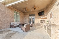 207 Flores Court, Lafayette, LA 70507