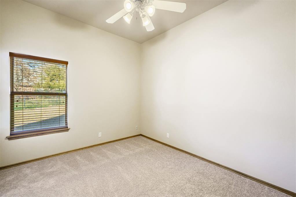 6796 Stone Valley Drive, Edmond, OK 73034