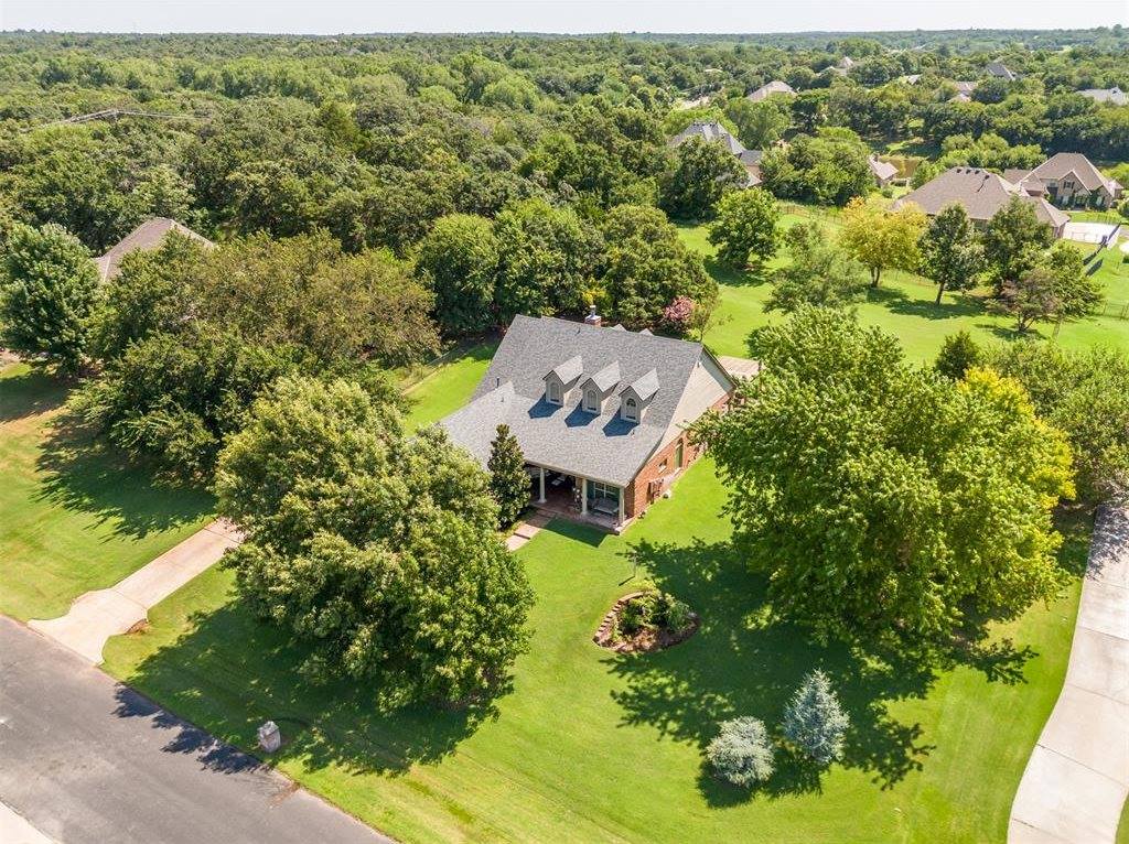 6796 Stone Valley Drive, Edmond, OK 73034