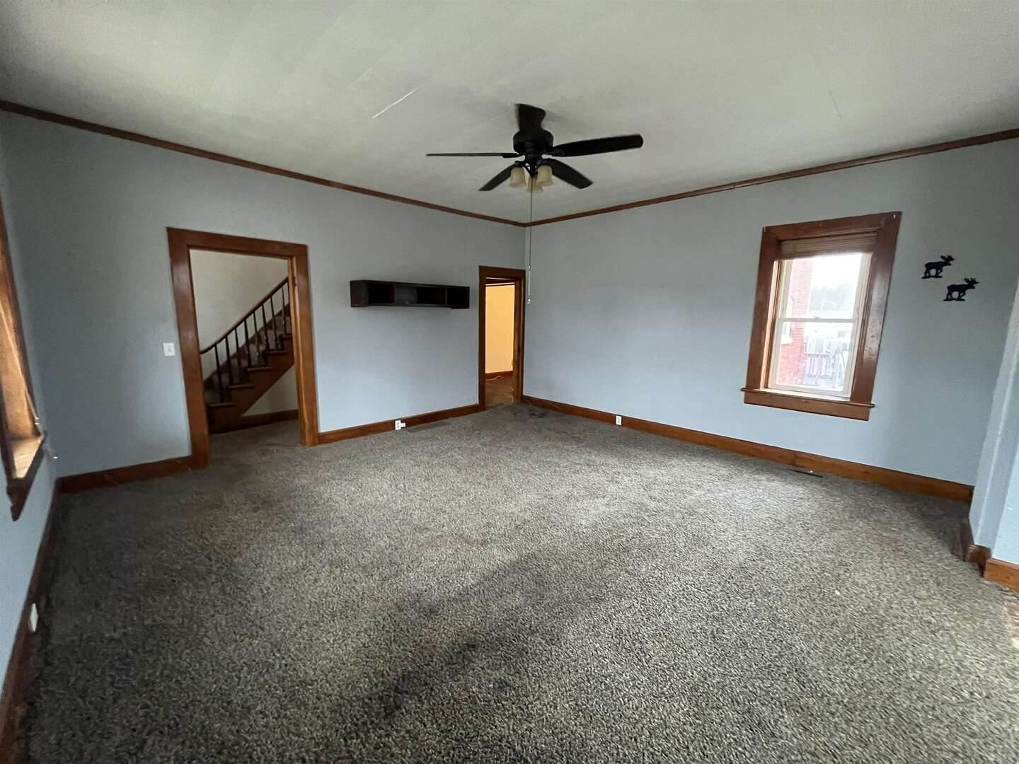 3302 Rockingham Rd Road, Davenport, IA 52802