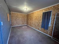 3302 Rockingham Rd Road, Davenport, IA 52802