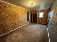 3302 Rockingham Rd Road, Davenport, IA 52802