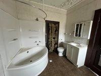 3302 Rockingham Rd Road, Davenport, IA 52802