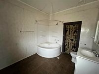 3302 Rockingham Rd Road, Davenport, IA 52802