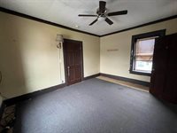 3302 Rockingham Rd Road, Davenport, IA 52802